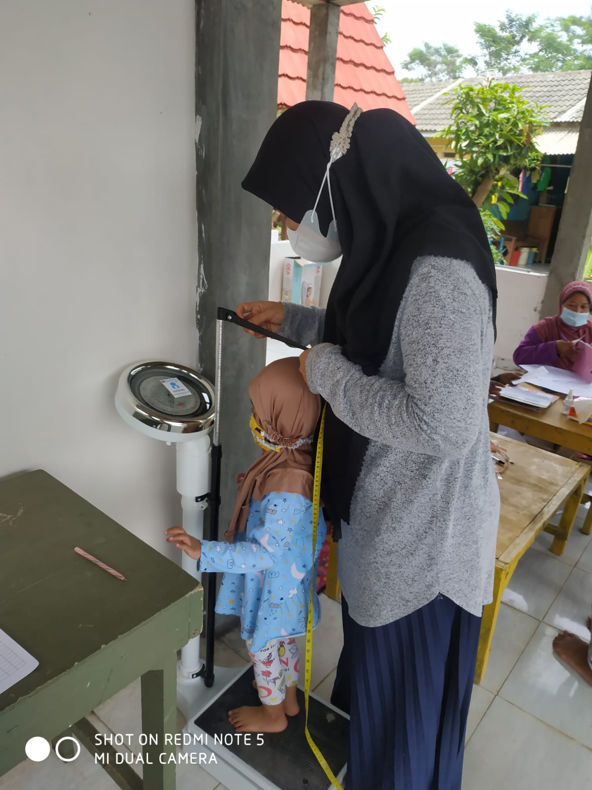 Pengukuran tinggi badan balita
